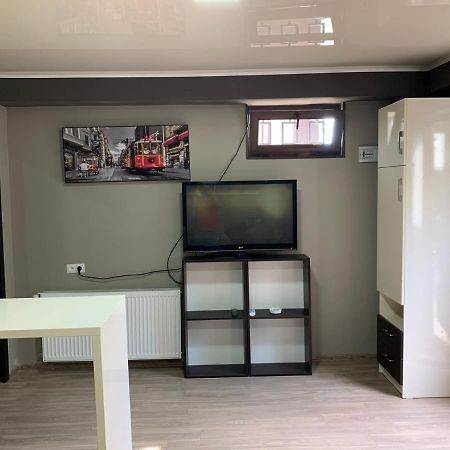 Bed and Breakfast Art Hole Kutaisi Esterno foto