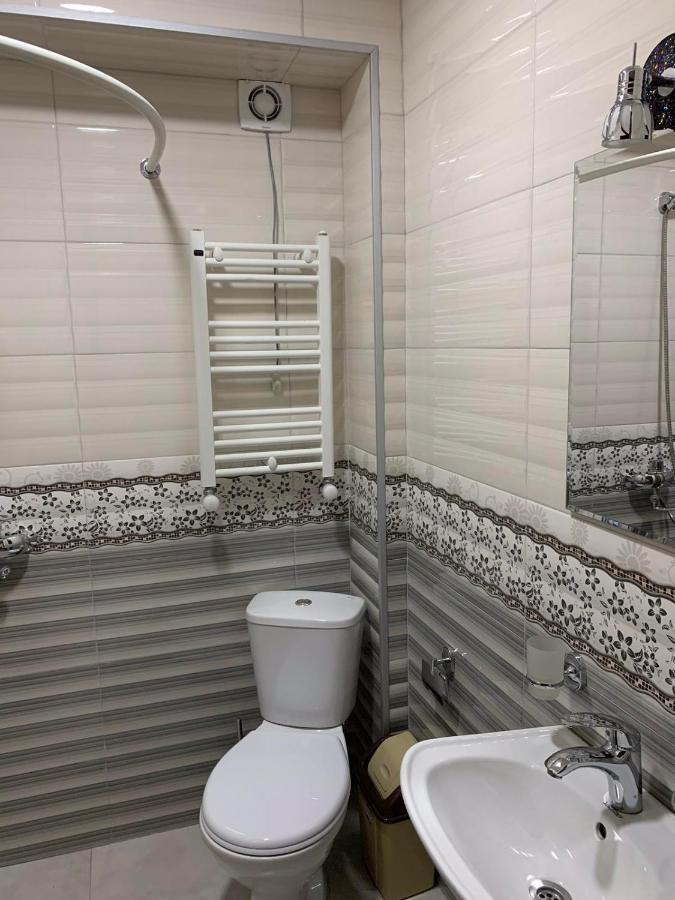 Bed and Breakfast Art Hole Kutaisi Esterno foto