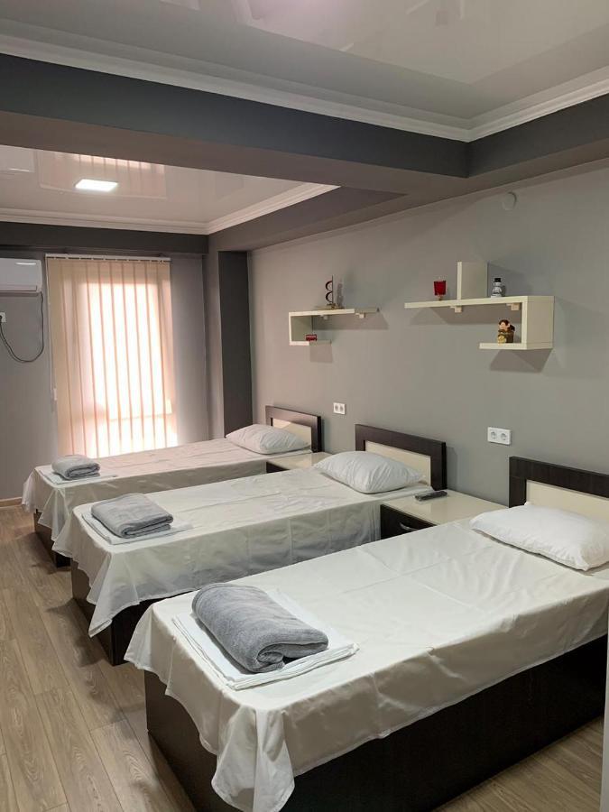 Bed and Breakfast Art Hole Kutaisi Esterno foto